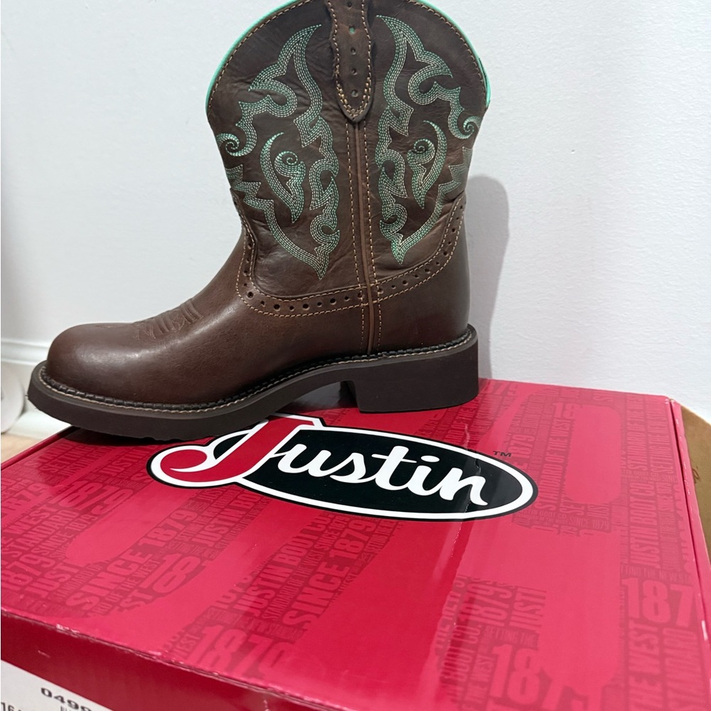 Justin Boots Tan Jaguar with Green Stitching